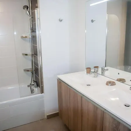 Holiday Tamaris By Interhome Holiday home Gujan-Mestras